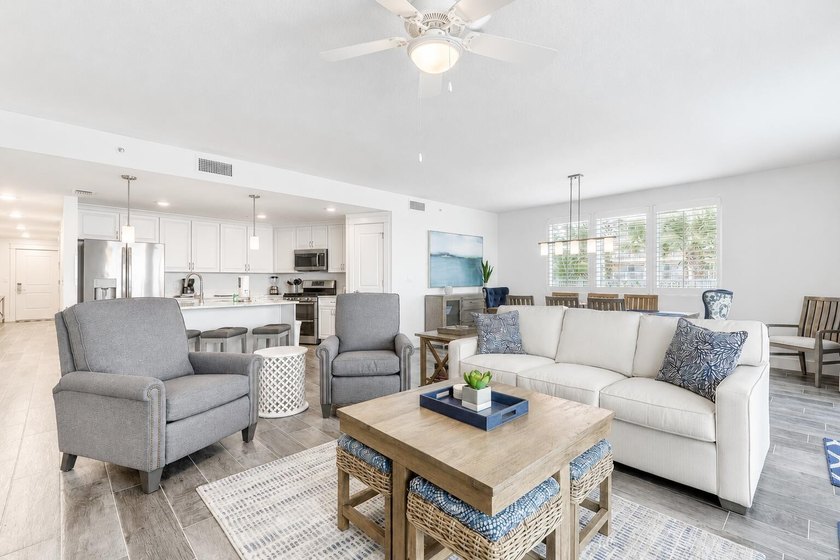 Luxury living at its best! 101 blu is a spacious, contemporary 2 - photo 7