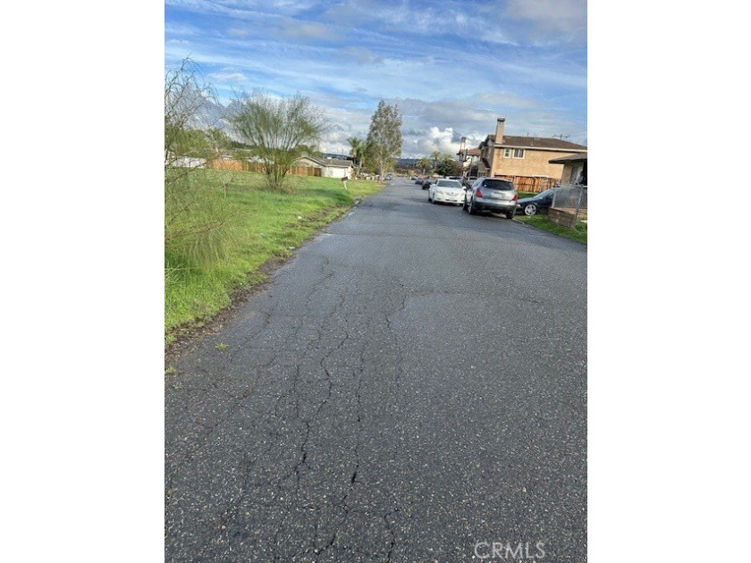 Great lot to build a speck house or your dream home. Five - photo 3