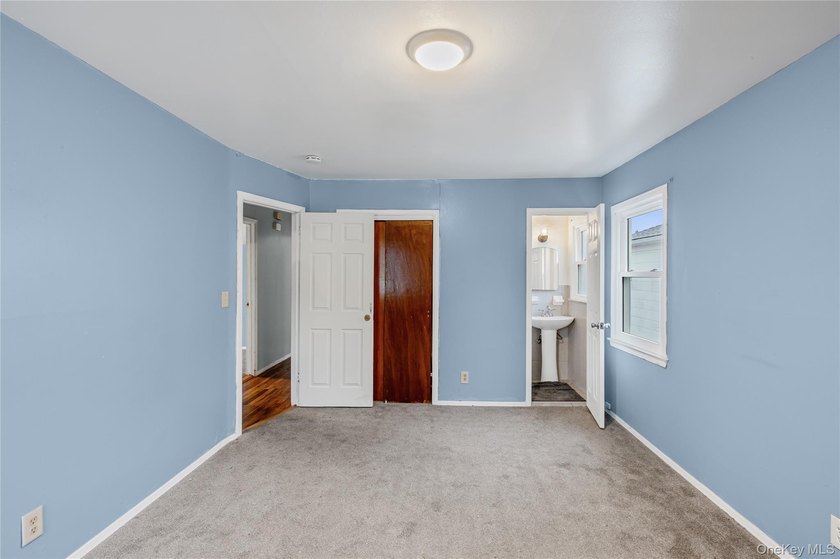 Welcome 30-19 Bessemund Ave, Bayswater....This legal 2 family - photo 27
