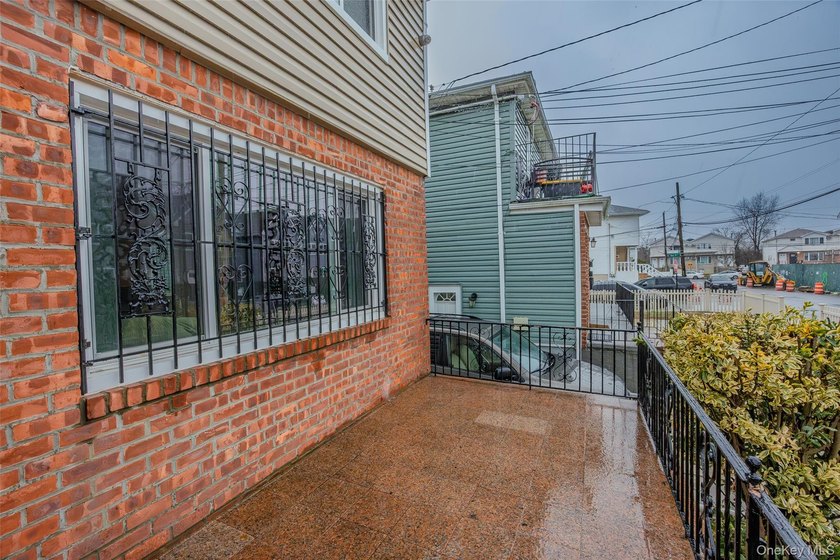 Welcome 30-19 Bessemund Ave, Bayswater....This legal 2 family - photo 32