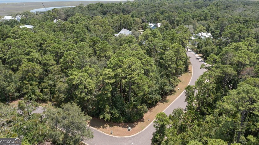 FANTASTIC CORNER LOT IN CUMBERLAND HARBOUR! LOCATED AT THE - photo 3