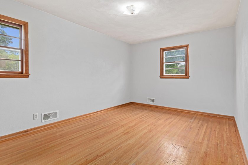 First time on the market! Lovingly maintained by the original - photo 16