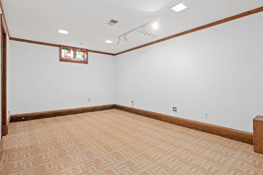 First time on the market! Lovingly maintained by the original - photo 20