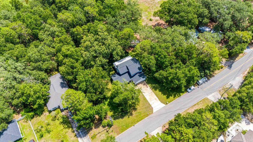 Private, well-kept 4BR/2.5BA home on a spacious lot in Magnolia - photo 9