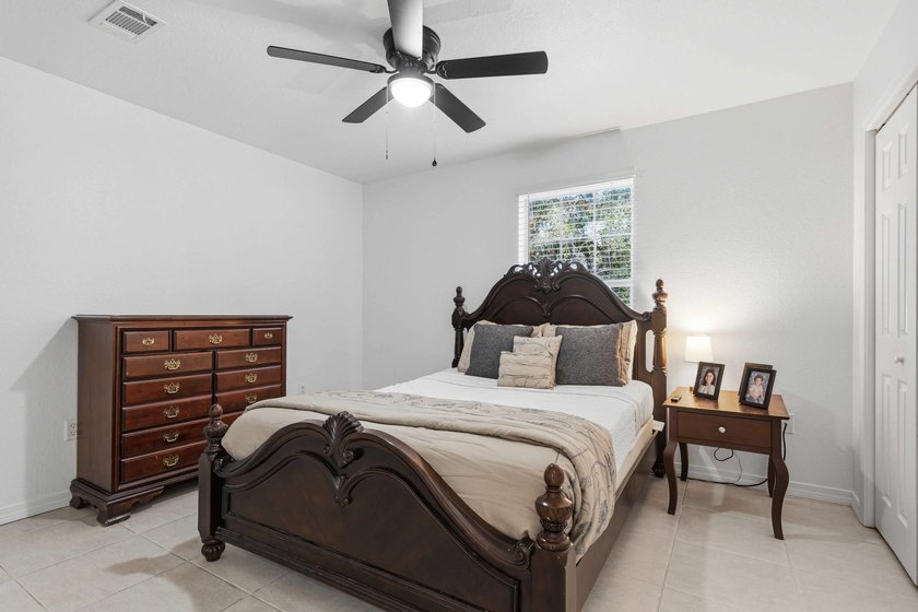 Private, well-kept 4BR/2.5BA home on a spacious lot in Magnolia - photo 10