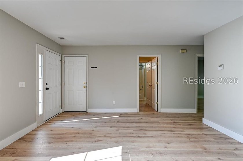 Let's make a DEAL! Bring an offer - Priced to sell - Great - photo 5