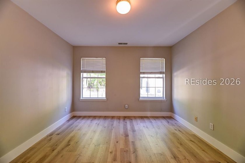 Let's make a DEAL! Bring an offer - Priced to sell - Great - photo 10