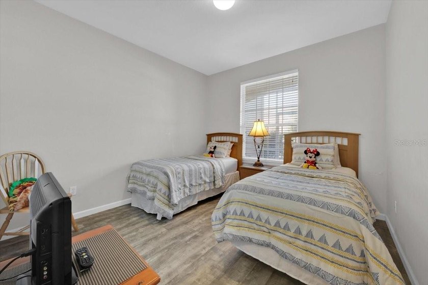Under contract-accepting backup offers. FIRST floor and fully - photo 14