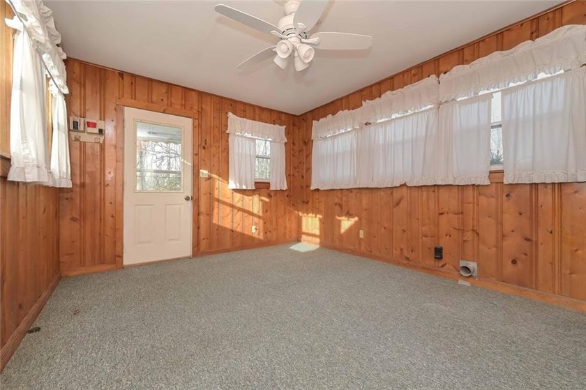 Rare find 5 acre oasis in the middle of the city! Secluded and - photo 30