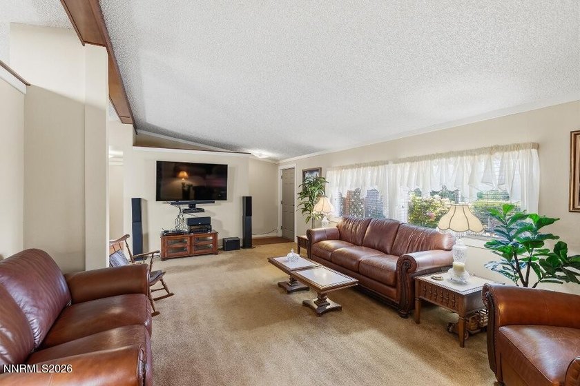 Truly a Charming Private well-kept Residence which will please - photo 9