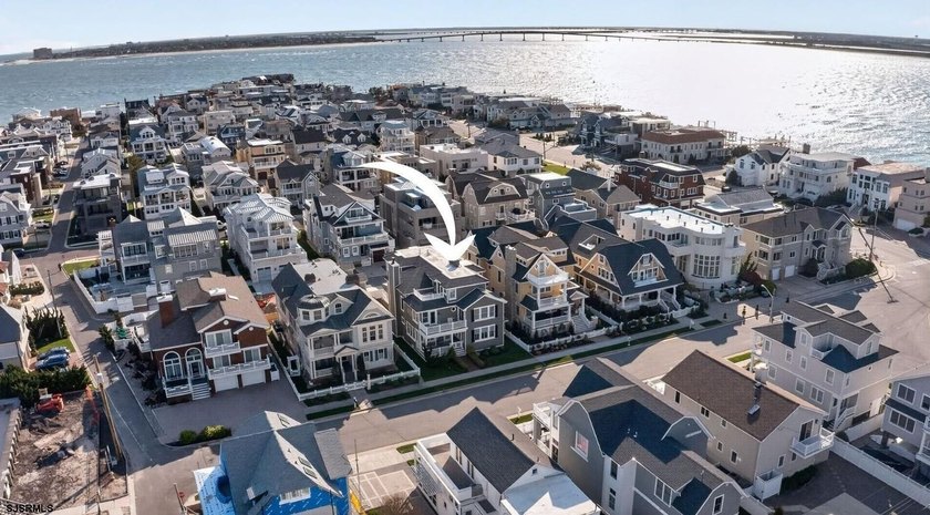 **OPEN HOUSE Sunday 7/26 10am - 12pm** Experience elevated - photo 7