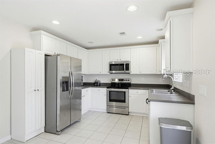 Welcome to Your New Home in Cypress Ridge! Experience the - photo 10