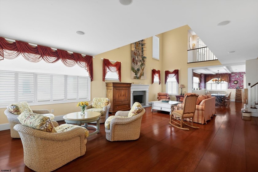 **OPEN HOUSE Sunday 7/26 10am - 12pm** Experience elevated - photo 10