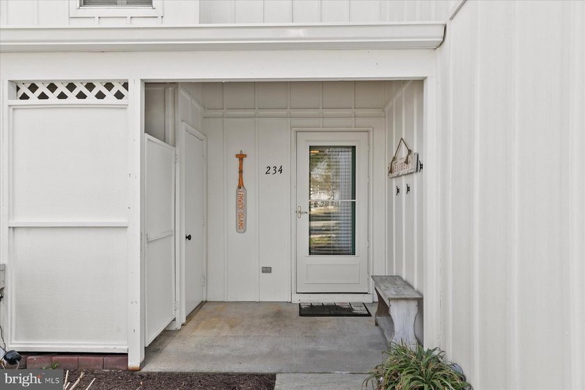Tucked within the sought-after community of Mallard Lakes, just - photo 4
