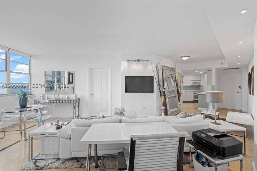 Experience true Brickell living in this exceptional unit - photo 8