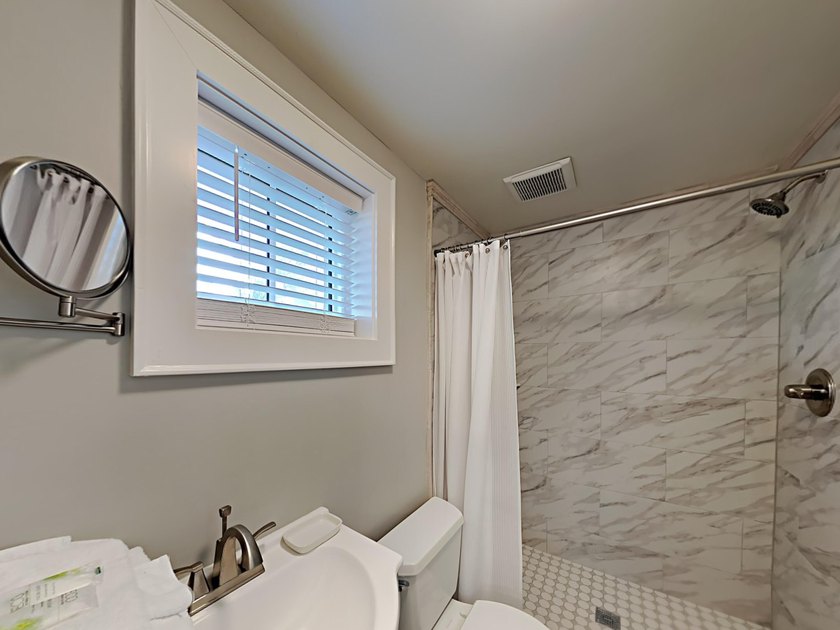 Welcome to this charming home located in Santa Rosa Beach, FL - photo 3