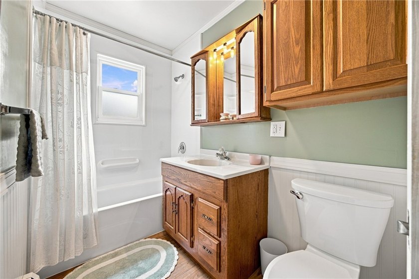 Welcome to the home you've been waiting for! Situated scenically - photo 16