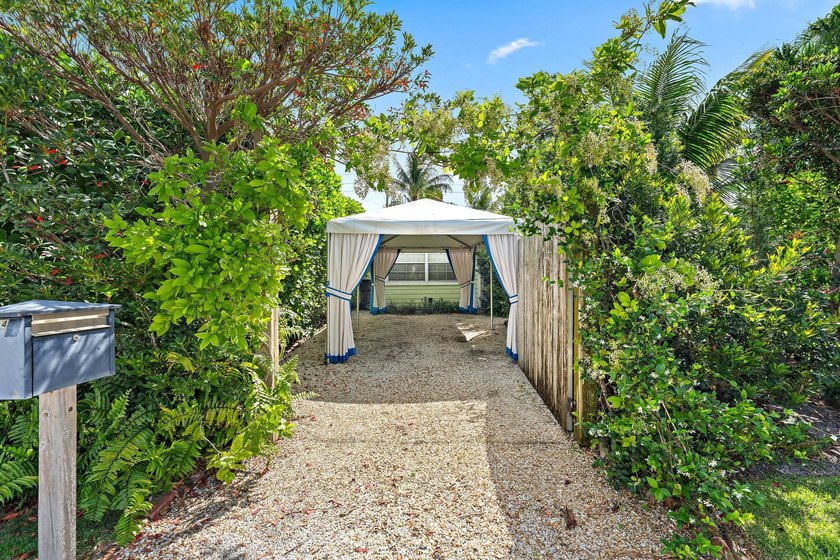 A rare opportunity to own a private tropical oasis in SoSo, one - photo 26