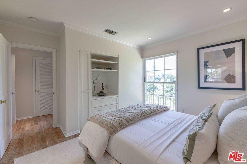 Welcome home to this truly one of a kind Silver Lake home - photo 39