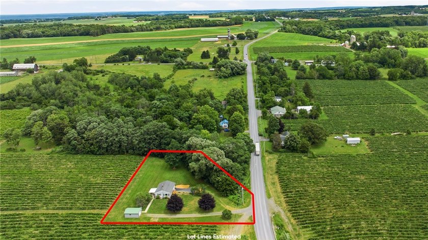 Welcome to the home you've been waiting for! Situated scenically - photo 43