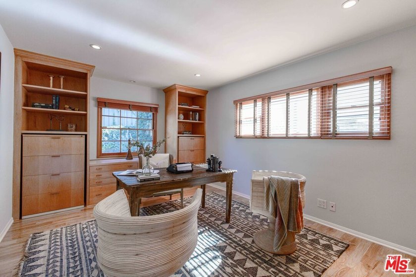 Welcome home to this truly one of a kind Silver Lake home - photo 47