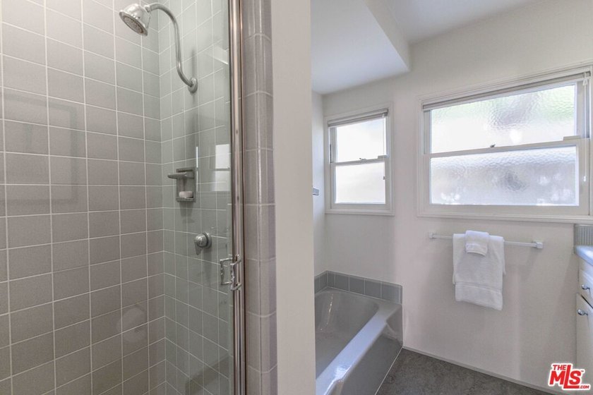 Welcome home to this truly one of a kind Silver Lake home - photo 50