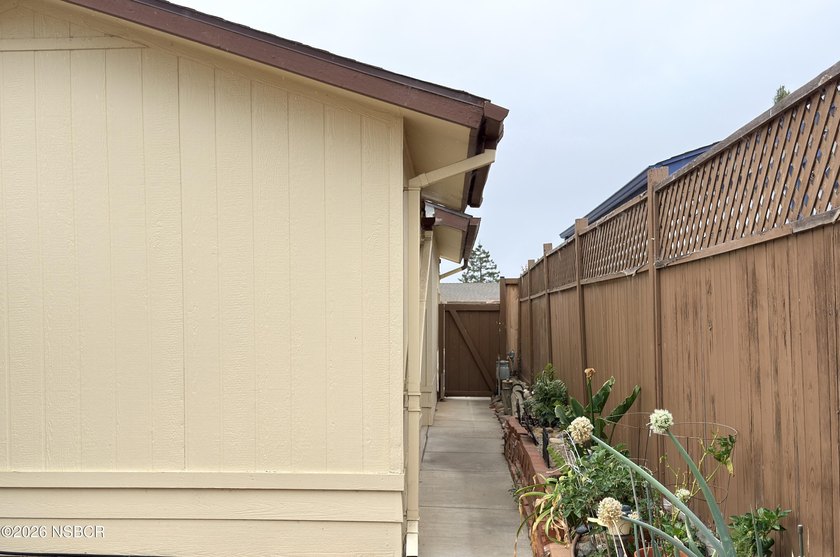 Enjoy living here at Quail Meadows East at 3420 Bent Tree Drive - photo 24