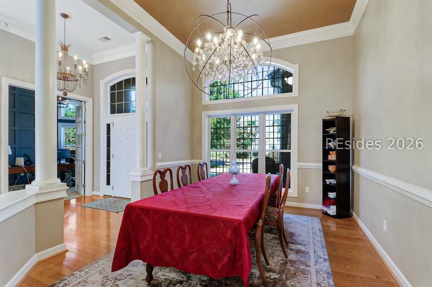 Welcome to 2 Crossings Blvd! Very nice, larger home with great - photo 7