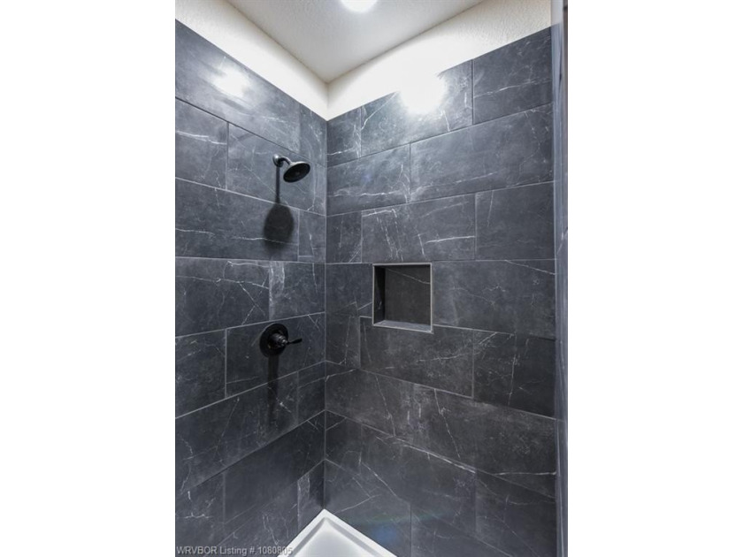 Builder came in under budget and is passing savings on to the - photo 21