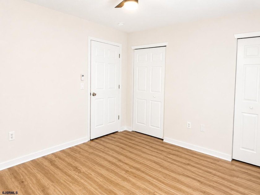 INCREDIBLE  POTENTIAL - nearby seasonal rentals have reportedly - photo 10