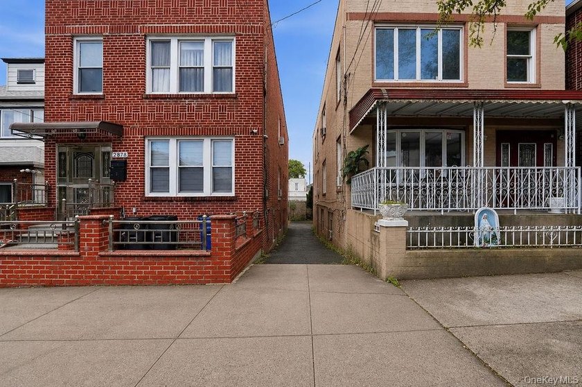 Exceptional vacant 2-family opportunity in the desirable Pelham - photo 2