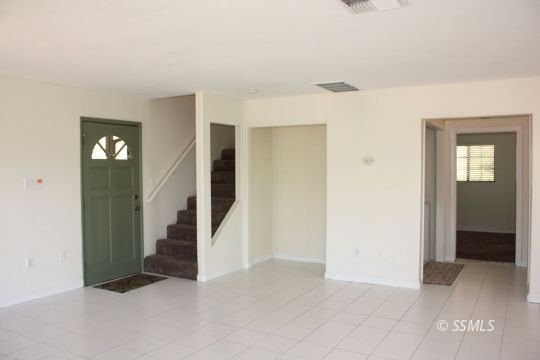 This place is Neat-Clean and complete !! Located in a very nice - photo 8