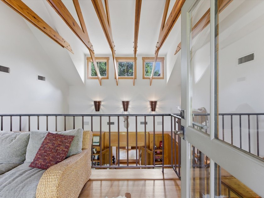 EXTRAORDINARY ALEDO ESTATE that so many have dreamt of owning is - photo 20