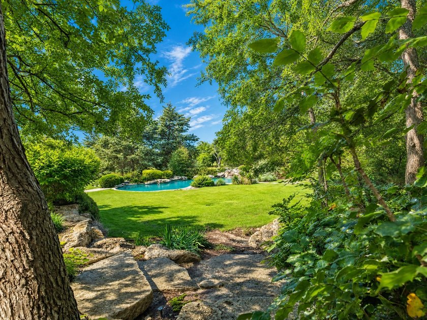 EXTRAORDINARY ALEDO ESTATE that so many have dreamt of owning is - photo 31