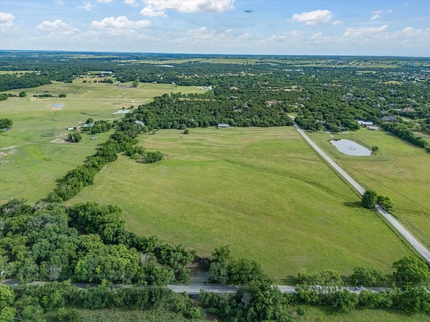 EXTRAORDINARY ALEDO ESTATE that so many have dreamt of owning is - photo 38