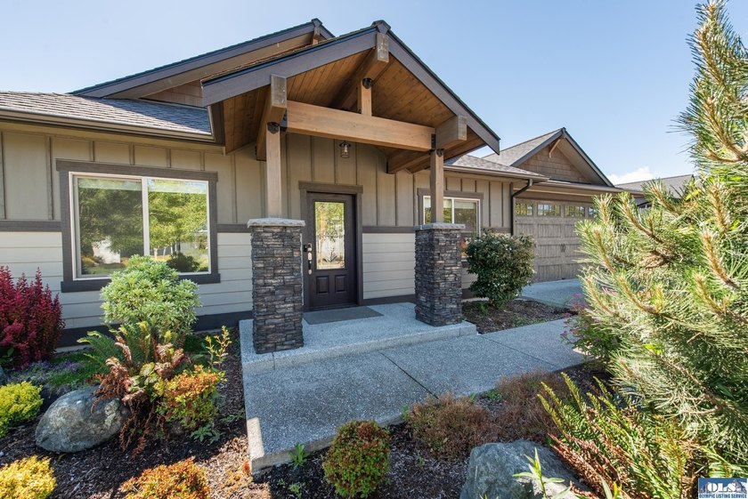 This beautifully maintained 2022 home offers effortless living - photo 38