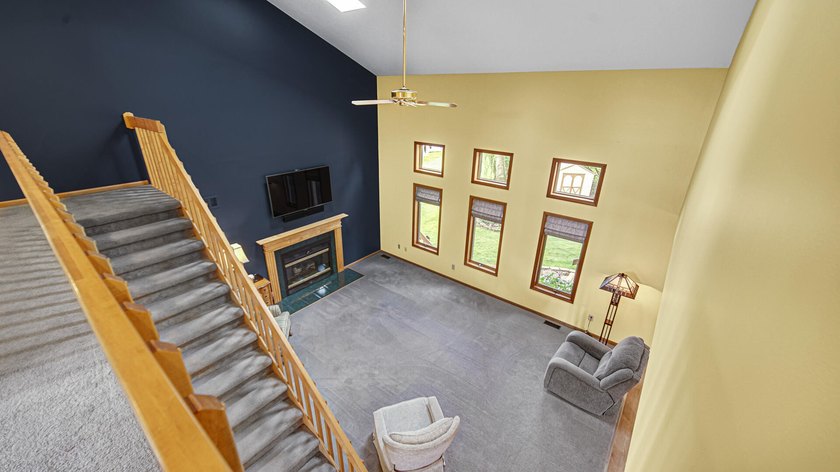 Welcome home to this beautifully maintained home on a desirable - photo 14