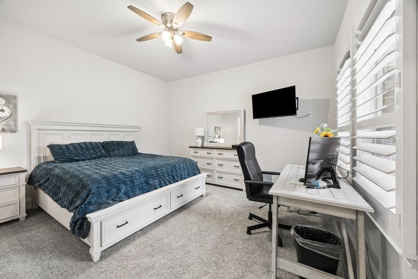 Welcome to 2700 Castlebridge in desired Waterford Point - The - photo 24