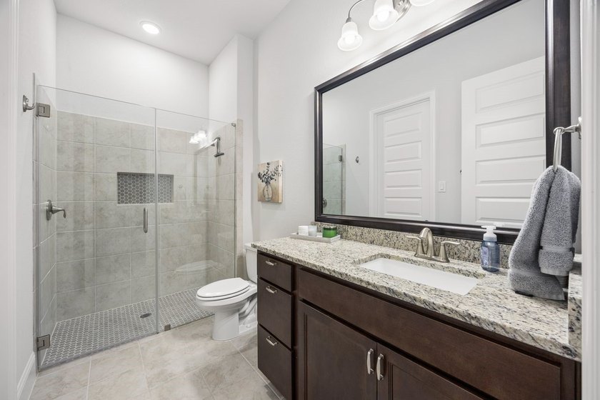 Welcome to 2700 Castlebridge in desired Waterford Point - The - photo 25