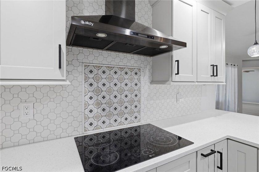 Luxuriously renovated and truly move-in ready! Like new, but - photo 29