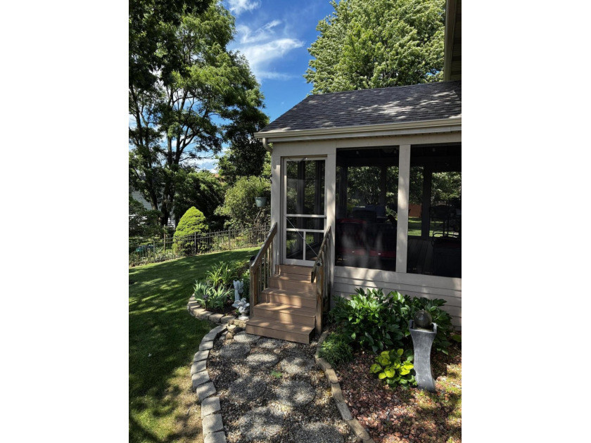 Welcome home to this beautifully maintained home on a desirable - photo 35