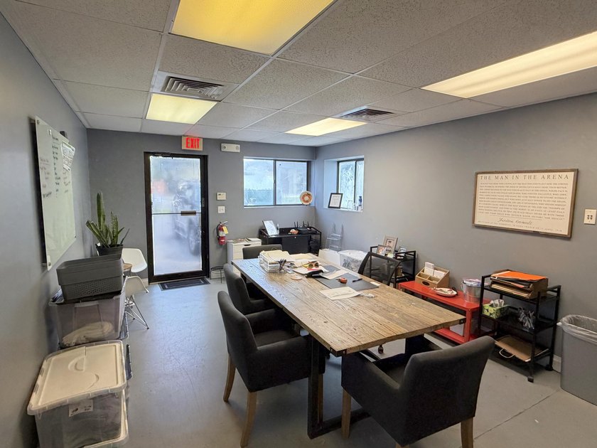 This 5,000 SF Office Warehouse is situated in the heart of Santa - photo 6