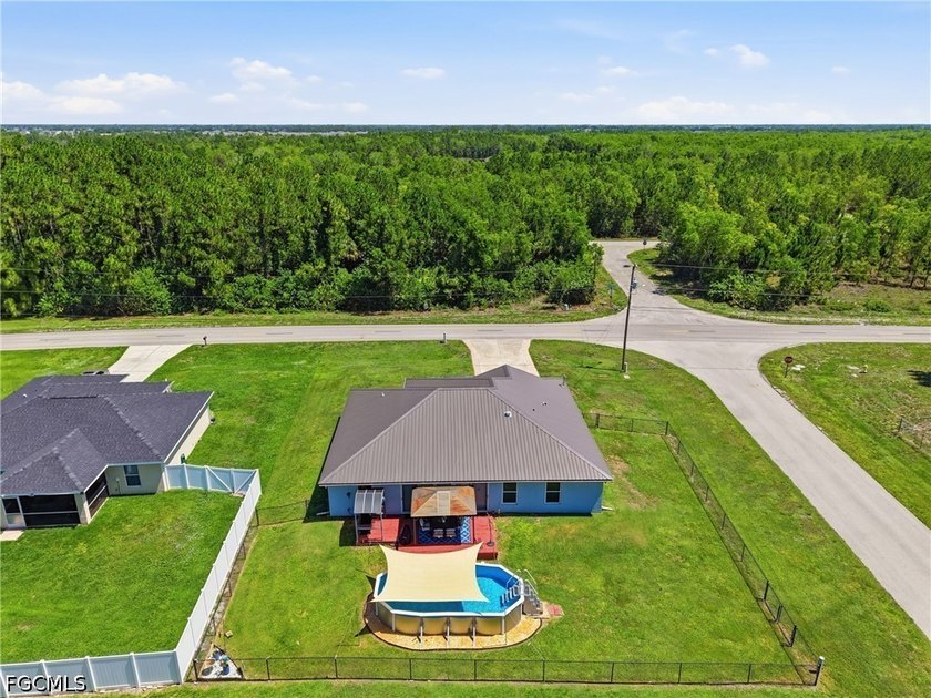 Luxuriously renovated and truly move-in ready! Like new, but - photo 42