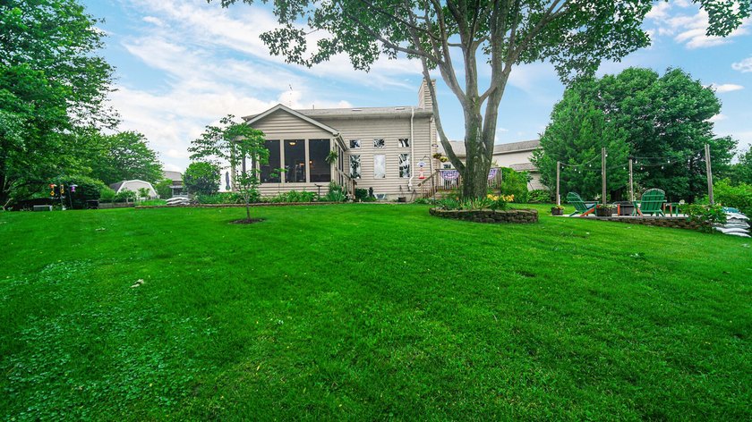 Welcome home to this beautifully maintained home on a desirable - photo 47