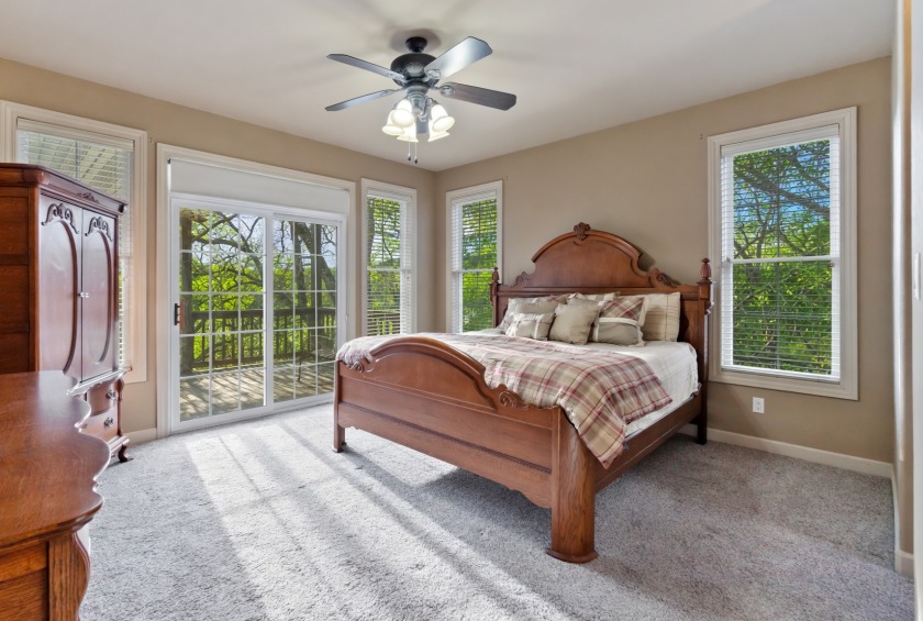 Beautiful Waterfront Home - photo 12