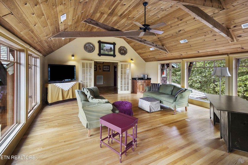 When you have had enough of city life, escape to this retreat - photo 24