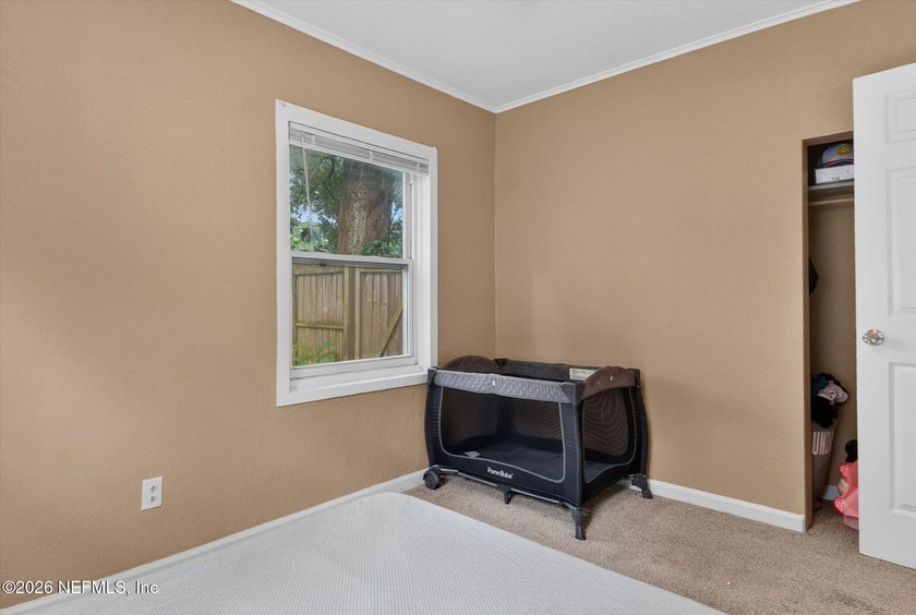 PRICE REDUCTION!!!!! Beautiful renovated home on oversized lot - photo 31