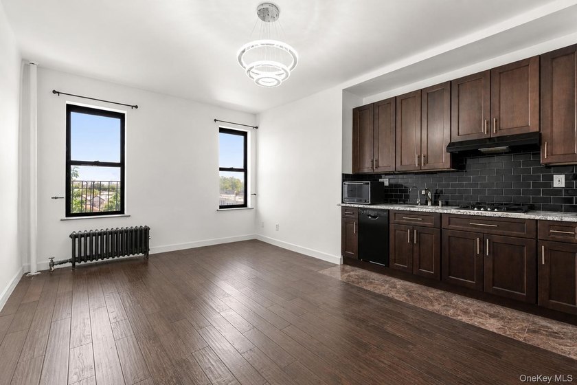 Wake up to stunning Manhattan skyline views from this - photo 2