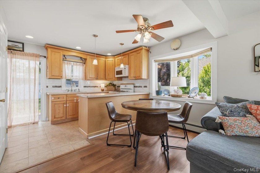 Welcome to 104 Franklin Place - a beautifully updated Cape - photo 6