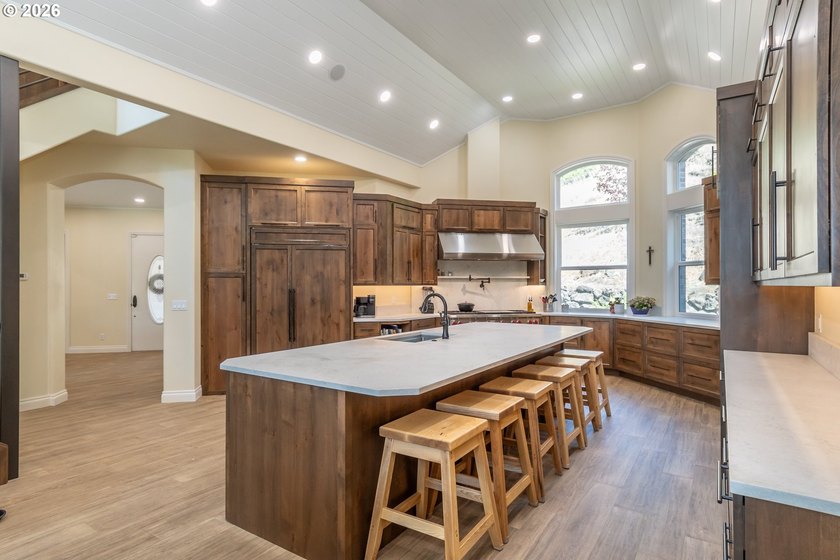 Luxury waterfront living on the backwaters of the North Umpqua - photo 10